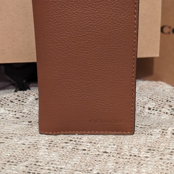 NWT Coach Trifold Wallet - Picture 5 of 8